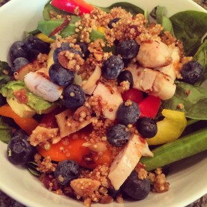 21 day fix, piyo, quinoa salad, healthy salad, quick lunch, healthy lunch, nomnomnom, 