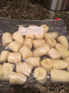 how to freeze bananas, frozen bananas, bananas for Shakeology