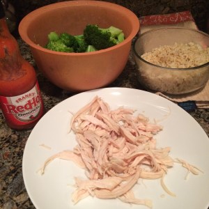 Maegan Blinka, weeknight dinner, Spicy Chicken and Rice bowls, 21 day fix, 21 day fix meal plan, fast dinner, easy dinner, 4 ingredient dinner, rotisserie chicken dinner, rotisserie chicken meal options, meal planning, meal prepping, healthy dinner options,