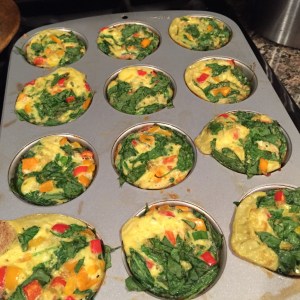 Vegetable Egg Cups, Freezer friendly egg muffins, freezer friendly egg and veggie muffin cups, 21 day fix extreme nutrition guide, 21 day fix approved, 21 day fix meal plan, 21 day fix extreme new recipe, Egg and Veggie meals, Quick healthy breakfast idea, High Protein snack, Maegan Blinka, 