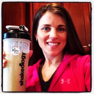 Fitfam, fitmom, Maegan Blinka, Megan Blinka, mompreneur, fitness coach, what is beachbody coaching, how to overcome chrons disease, pay the farmer or pay the doctor,  what can shakeology do for you