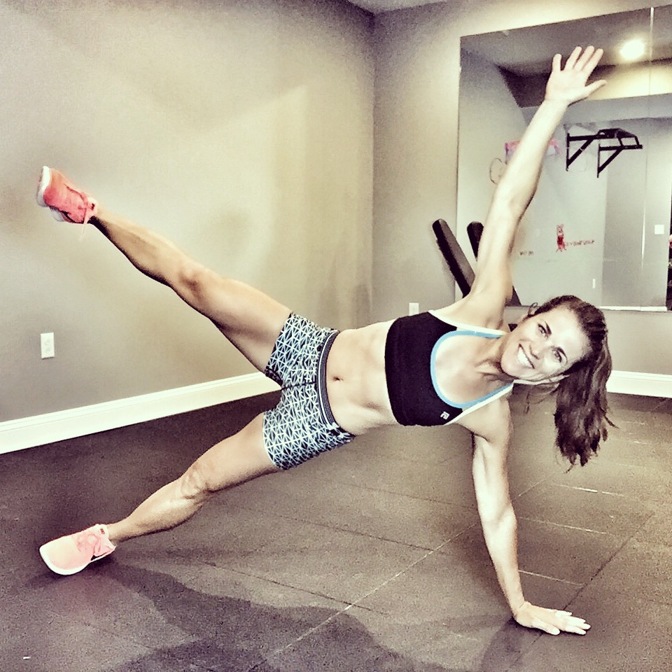 Maegan Blinka, Megan Blinka, Traveling Tips, How to stay on track while traveling, OBX vacation, Outer Banks Fitness, Shift Shop testgroup participant, Shift Shop results, Shift Shop example meal plan, Motivational quotes, Fitness Inspiration, New Beachbody Workout program, Chris Downing Fitness, How to stay on track with your fitness goals while traveling, fit after kids, healthy mom tips post babies