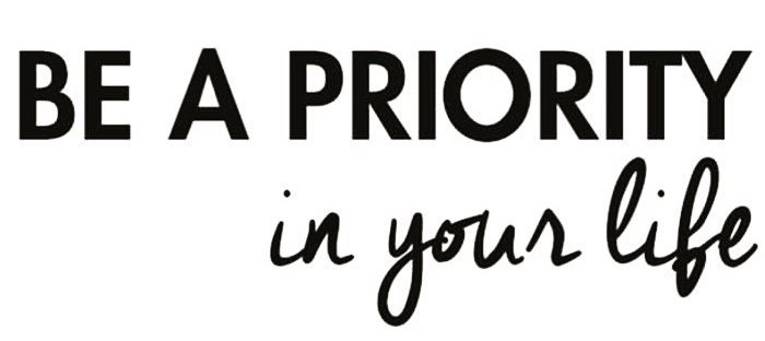 Maegan Blinka, Megan Blinka, Summer survival accountability group, top pittsburgh beachbody coach, online peer to peer support group, virtual accountability group, help with summer goals, finding balance in the summer, accountability partners, summer sunset, healthy summer cocktails, cocktail swaps, be a priority in your own life, motivational quotes, fitness quotes, mom quotes