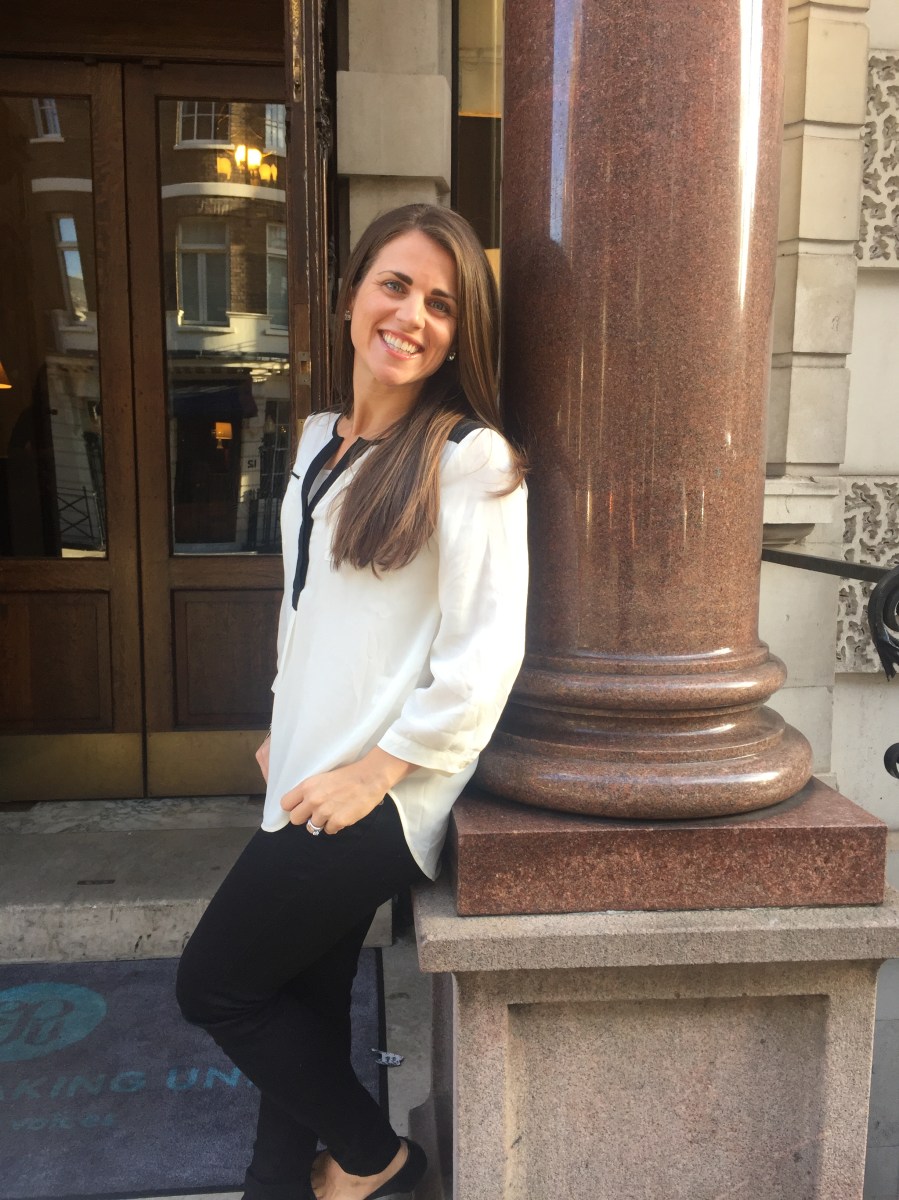 Maegan Blinka, Megan Blinka, Team Beachbody Coaching, How to make 6 figures from home, Team Beachbody goes international, Team Beachbody Coaching in the UK, United Kingdom Beachbody Coaching opportunity, Buckingham Palace, London sightseeing, London Eye, The Dartmouth House London England, Business opportunities in the UK, Team Beachbody Coaching opportunity, How to become a coach, How do coaches make money, How to join a UK challenge group, Exclusive UK Beta test Challenge Group