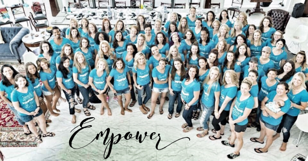 Maegan Blinka, Megan Blinka, What is Team beachbody Coaching, 2017 team retreat, what to do in Orlando, Favorite things of Disney's Epcot park, Where to find the frozen Dole Whip, Empowering women, Work from home job opportunity, Stay at home mom job opportunity, how to build an empire, girlbosses welcome,  blue champagne, group picture, team picture, EMPOWERING women