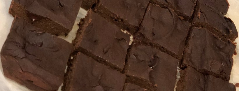 Maegan Blinka, Megan Blinka, Chickpea brownies, gluten free brownies, dairy free brownies, paleo brownies that are actually good, clean eating brownies, cleaned up sweet treats, refeed day, 80 day obsession, what is refeed day, what is the purpose of refeed day, how to restore glycogen,