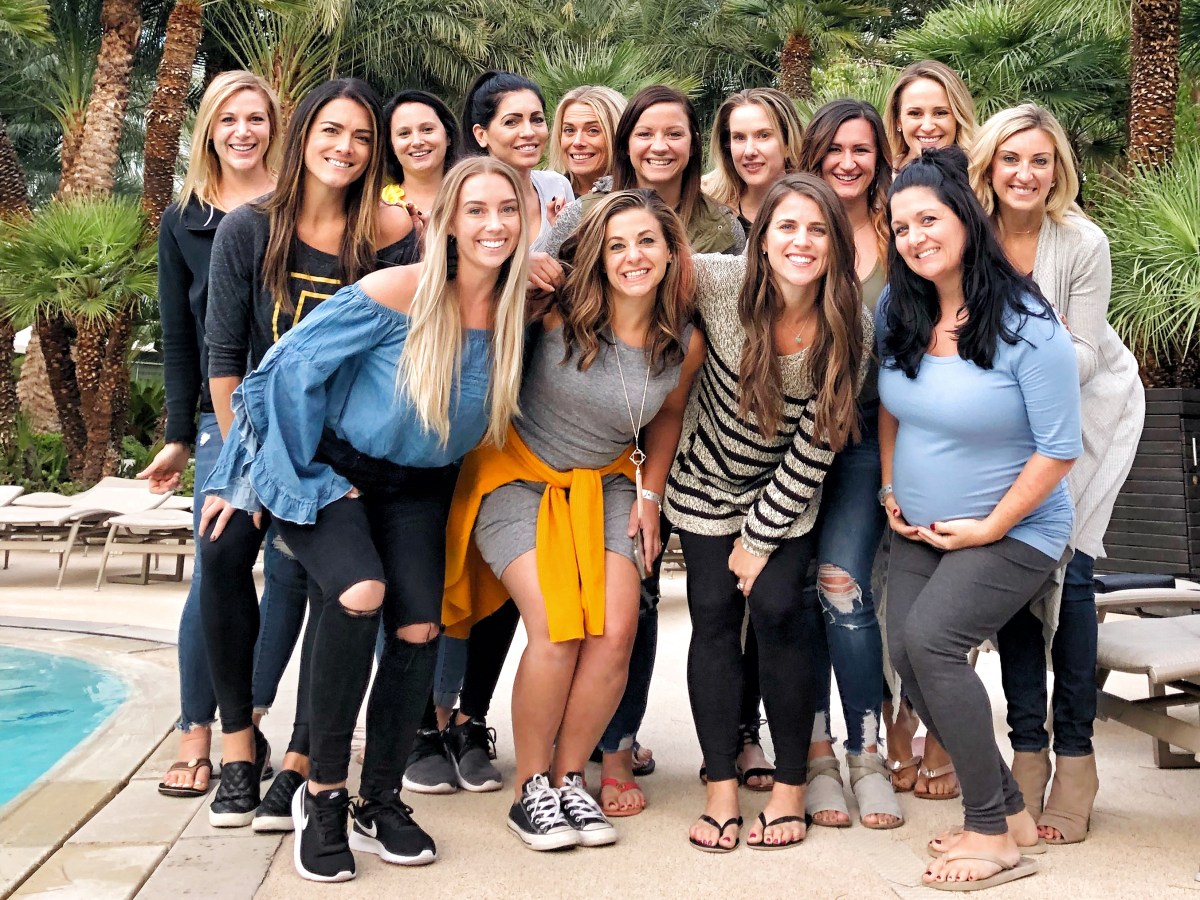 Maegan Blinka, Megan Blinka, What is Team Beachbody, Team Beachbody Annual Leadership event, girls weekend, Las Vegas Aria hotel and resort, Aria hotel and resort Pool, Aria pool, Girls weekend getaway, Top picks for a girls weekend, How to build a business from home, Mommypreneur lifestyle