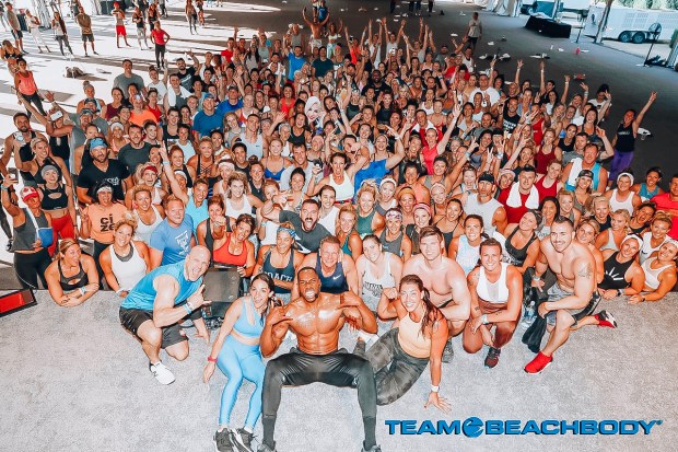 Maegan Blinka, Megan Blinka, What is Team Beachbody, Team Beachbody Annual Leadership event, girls weekend, Las Vegas Aria hotel and resort, Aria hotel and resort Pool, Aria pool, Girls weekend getaway, Top picks for a girls weekend, How to build a business from home, Mommypreneur lifestyle, Nordstroms fashion, Inspirational quotes, Amoila Cesar, The Work, New Beachbody Programs